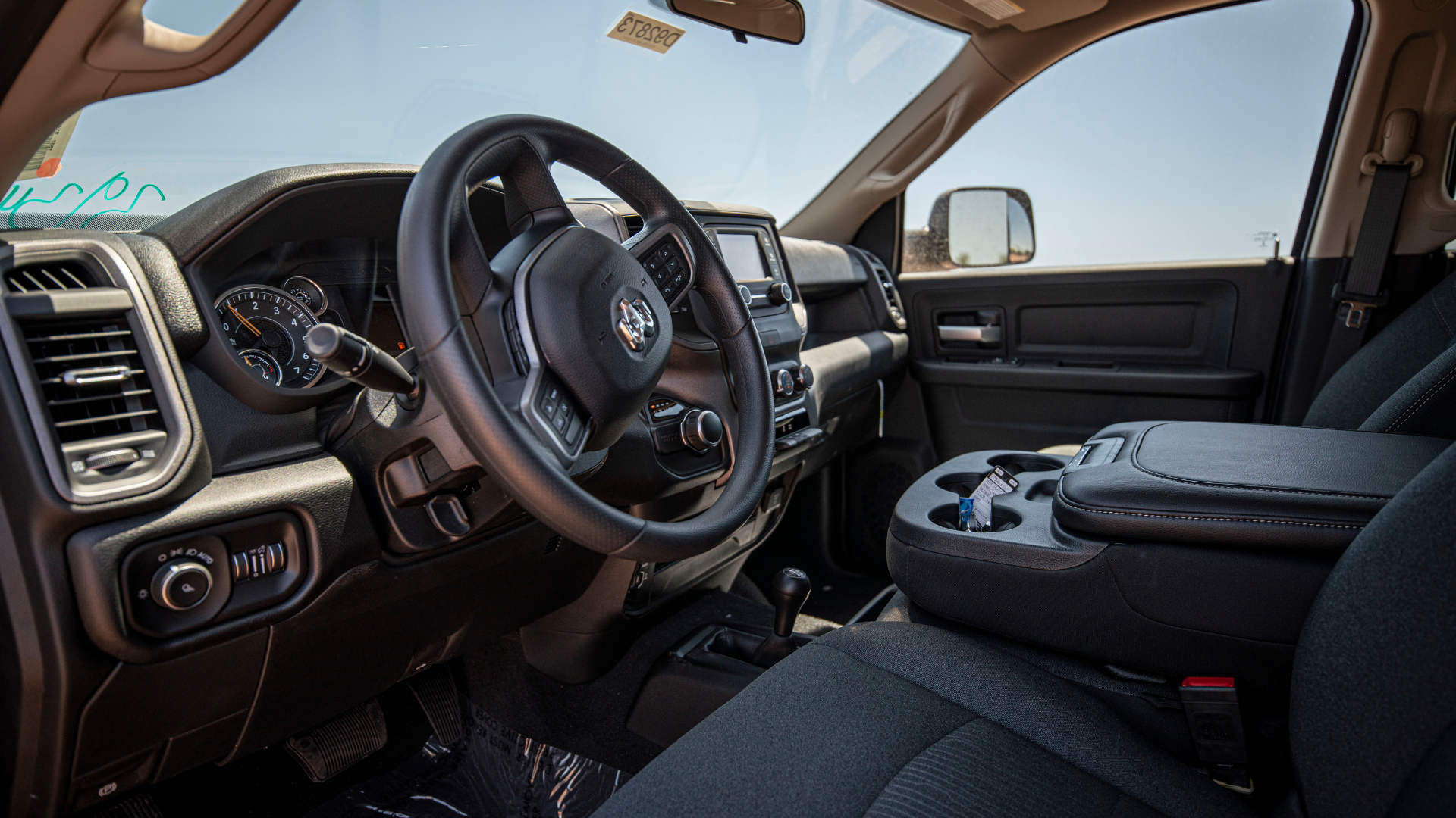 EV価格競争激化：コスト削減戦略と消費者の反応